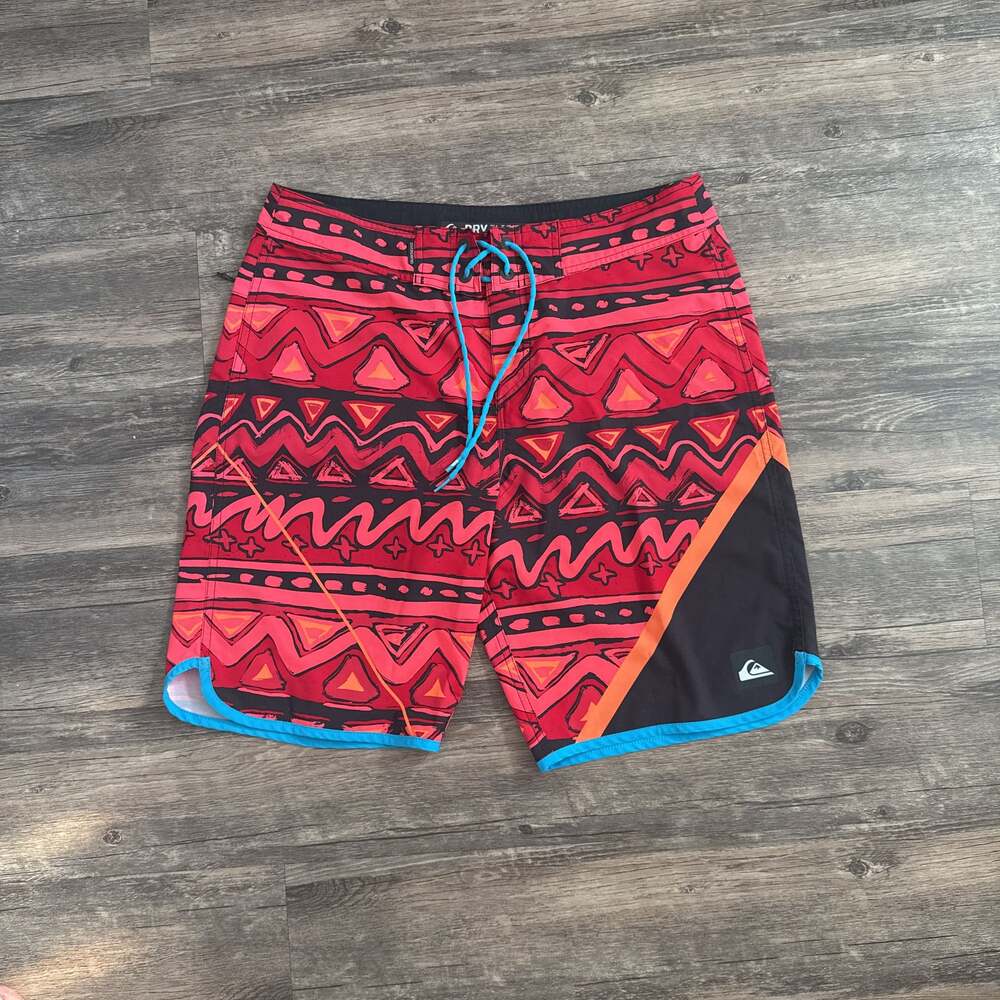 Quiksilver Men's Tribal Print Dry Flight Technology Board Shorts